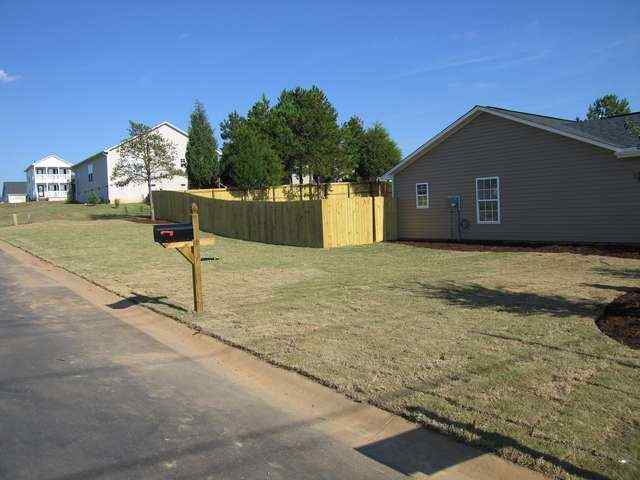 596 Garrett Street Fountain Inn, SC 29644 - Photo 3 of 9 Gallery Image 3