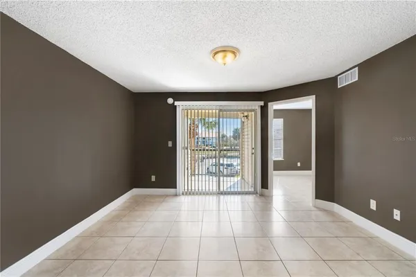 $1,200 | 1964 Lake Atriums Circle, Unit 160, Orlando, FL 32839