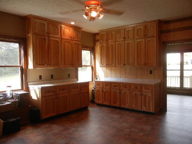 12466 Highway 108 Altamont, TN 37301 - Photo 12 of 20 Another view of the workroom. This area and the bedroom adjacent are separated from the other bedrooms so would make a nice guest area or mother-in-law conversion in the future.