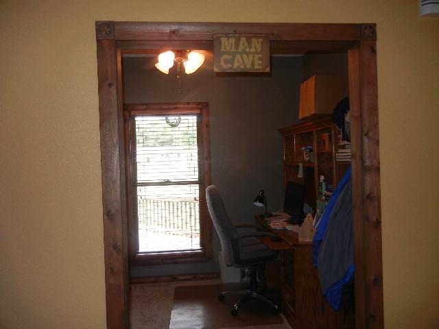 12466 Highway 108 Altamont, TN 37301 - Photo 5 of 20 A private office means more time at home!