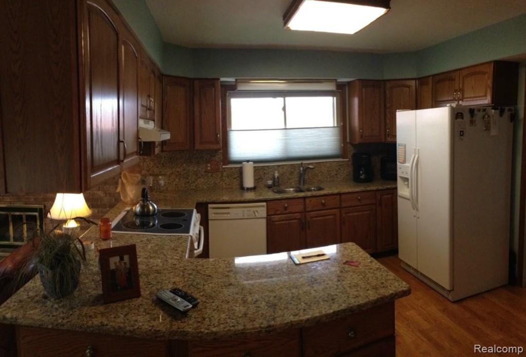 20463 Coachwood Road Riverview, MI 48193 - Photo 16 of 44 IMG_0007.jpg