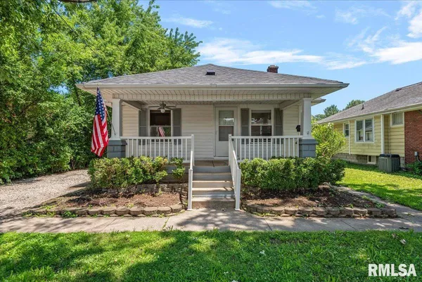 $145,000 | 550 South Washington Street, Taylorville, IL 62568