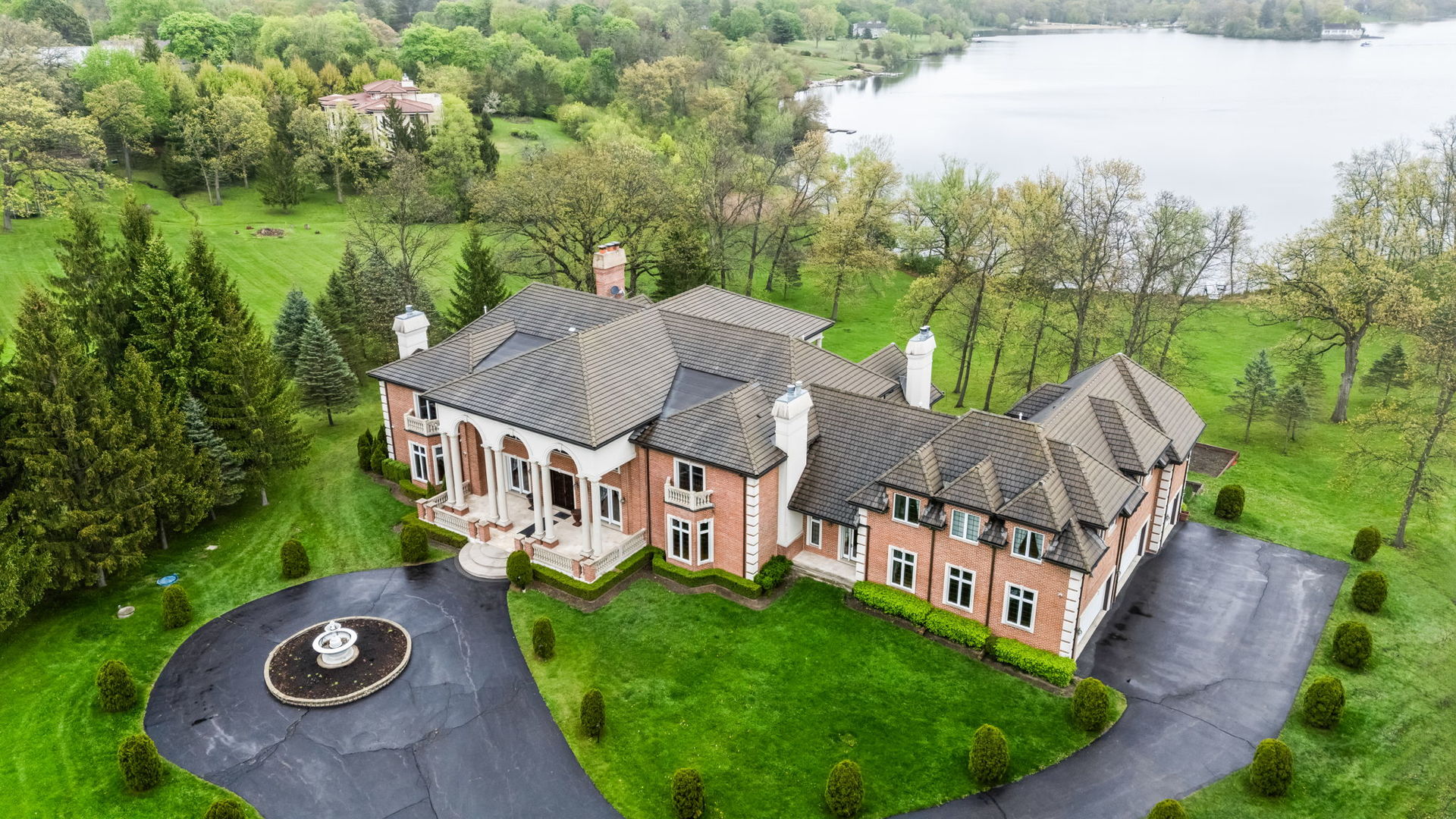 27147 North Chevy Chase Road Mundelein, IL 60060 - Photo 2 of 57