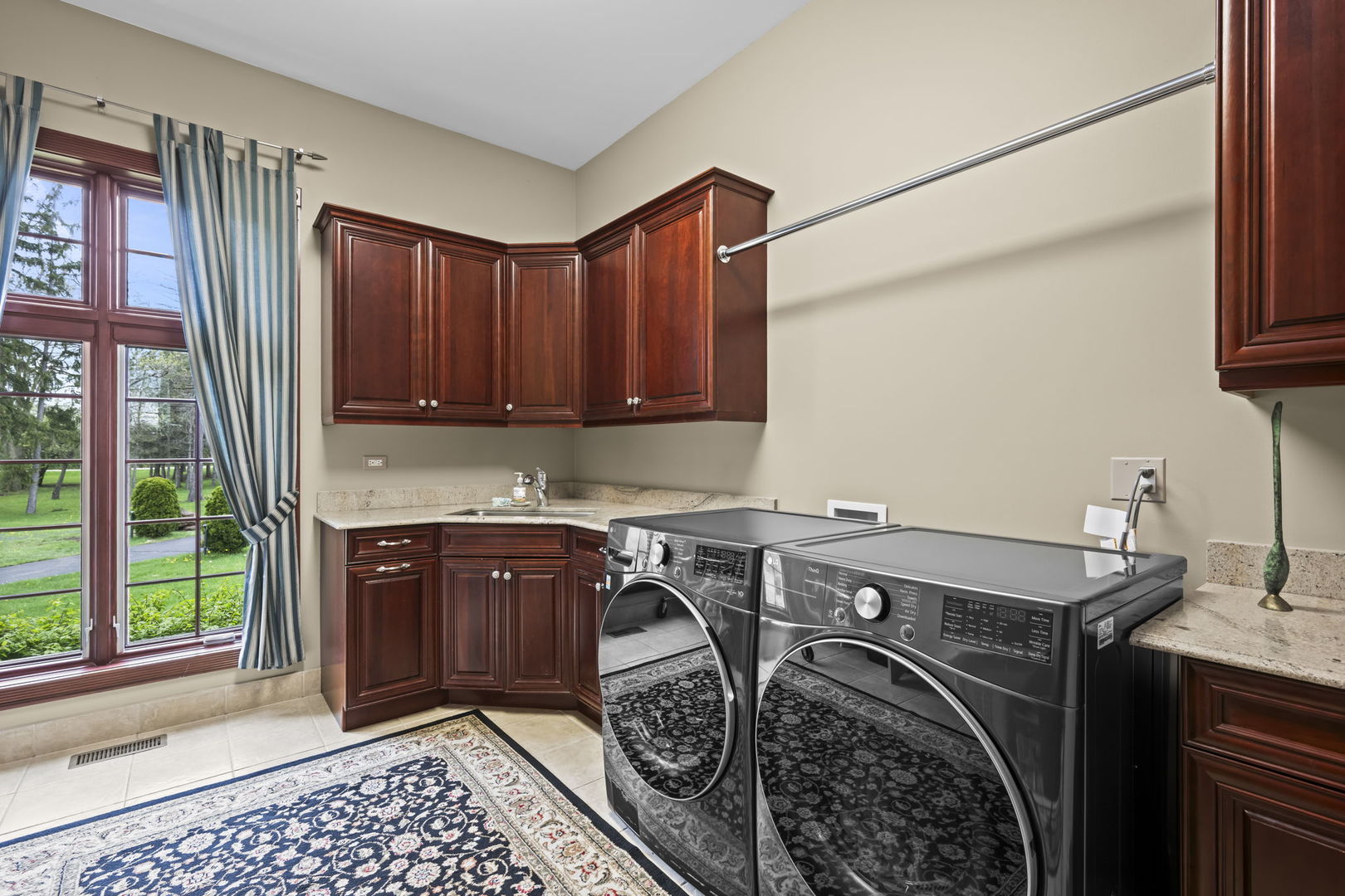 27147 North Chevy Chase Road Mundelein, IL 60060 - Photo 38 of 57