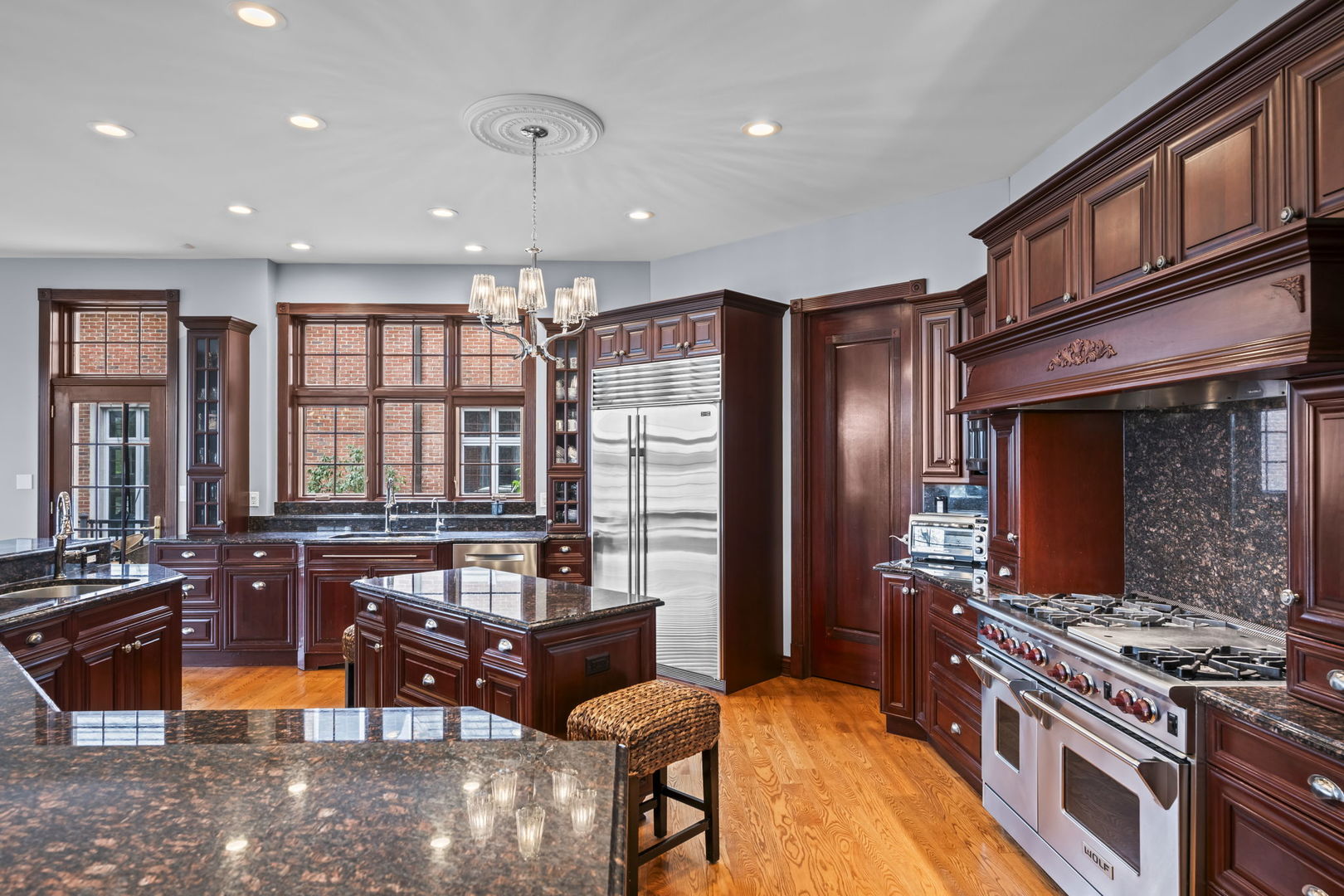 27147 North Chevy Chase Road Mundelein, IL 60060 - Photo 10 of 57