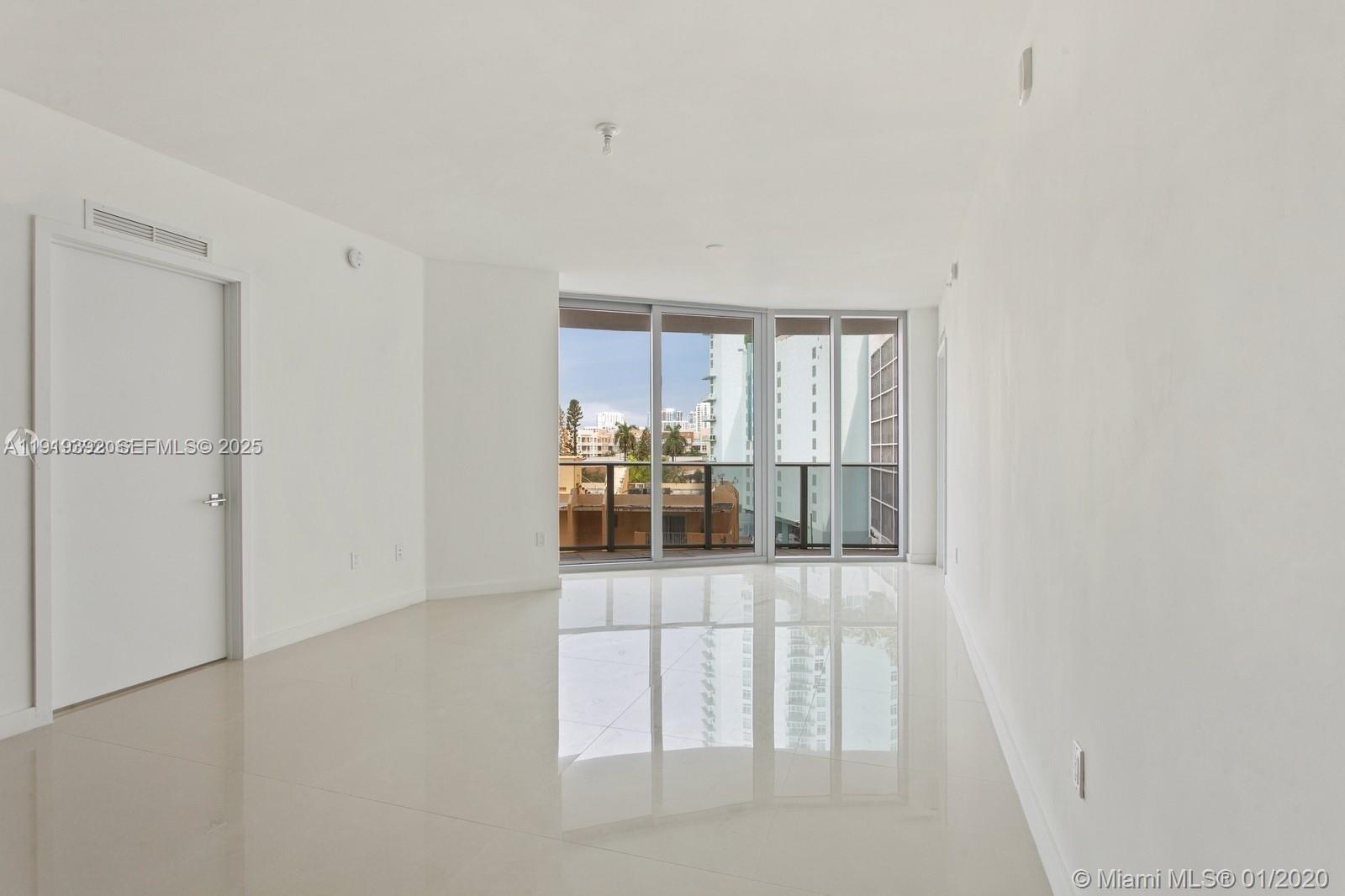 488 Northeast 18th Street, Unit 501 Miami, FL 33132 - Photo 9 of 29