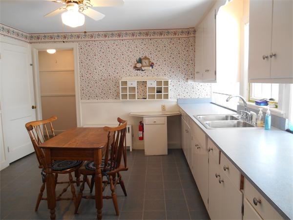 72 Jamieson Road Holden, MA 01520 - Photo 8 of 14 Gallery Image 8