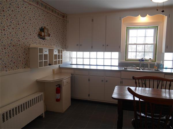 72 Jamieson Road Holden, MA 01520 - Photo 9 of 14 Gallery Image 9
