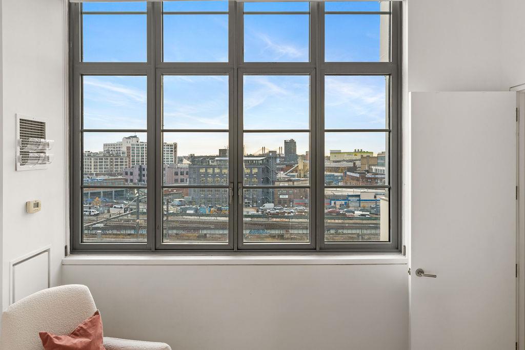 27-28 Thomson Avenue, Unit 529 Queens, NY 11101 - Photo 6 of 10