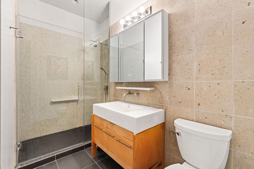 27-28 Thomson Avenue, Unit 529 Queens, NY 11101 - Photo 9 of 10