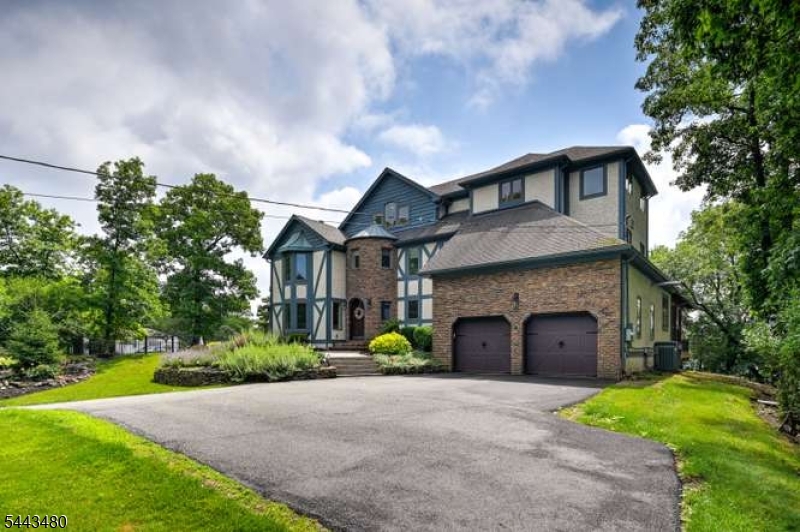 185 Alpine Trail Sparta, NJ 07871 - Photo 4 of 36
