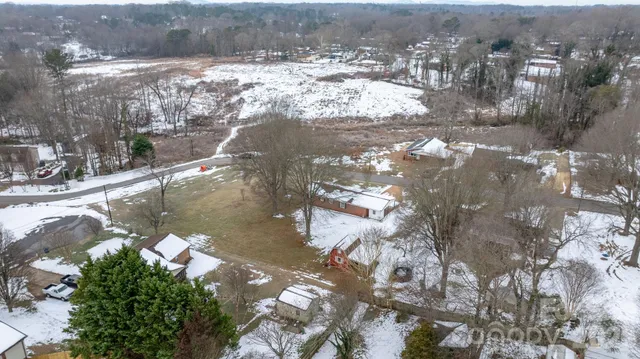 $275,000 | 1802 33rd Street Northeast, Hickory, NC 28601