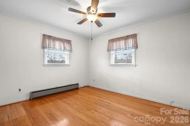 $275,000 | 1802 33rd Street Northeast, Hickory, NC 28601