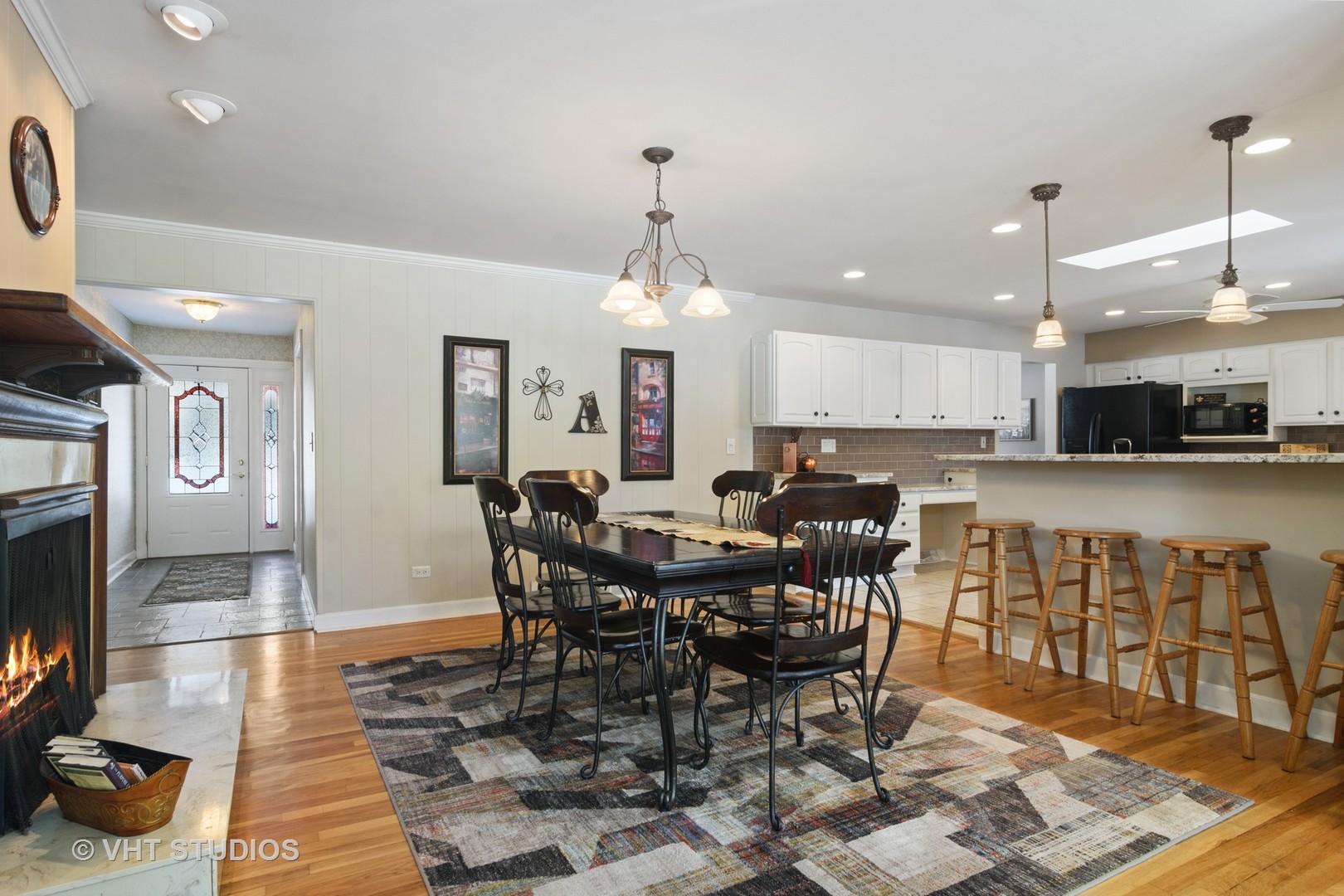 245 Haman Road Inverness, IL 60067 - Photo 6 of 35