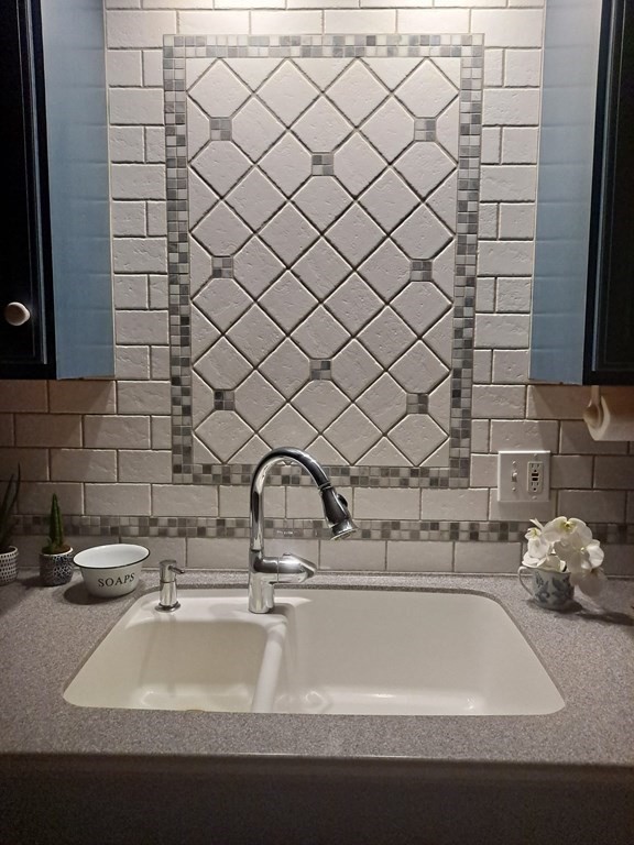 8 Howe Road Spencer, MA 01562 - Photo 18 of 42 Gallery Image 18