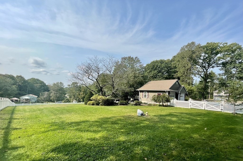 8 Howe Road Spencer, MA 01562 - Photo 6 of 42 Gallery Image 6