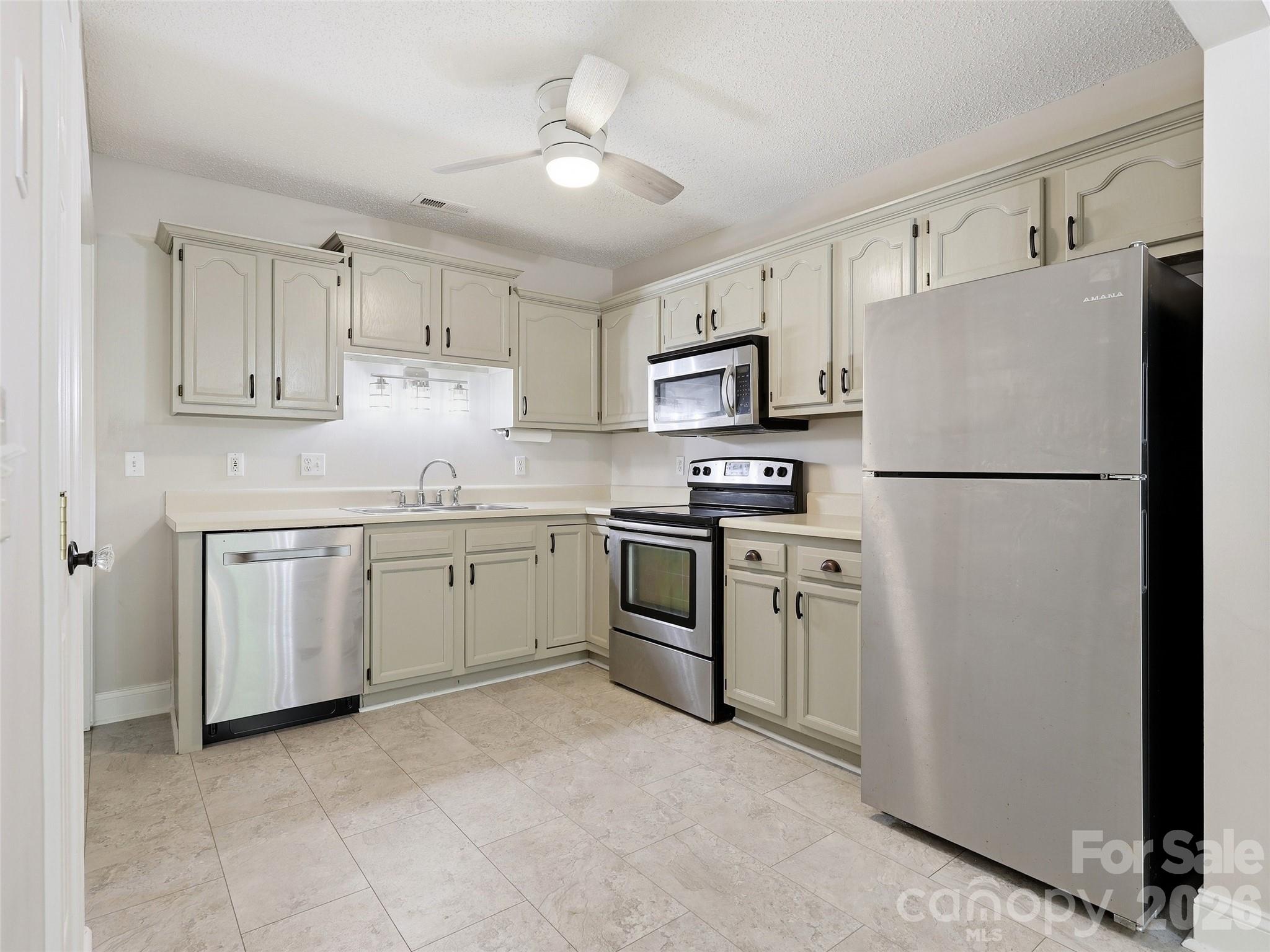42 Queen Road, Unit D Candler, NC 28715 - Photo 11 of 39