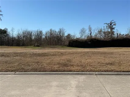 $125,900 | 8 Island Club Drive, New Orleans, LA 70131