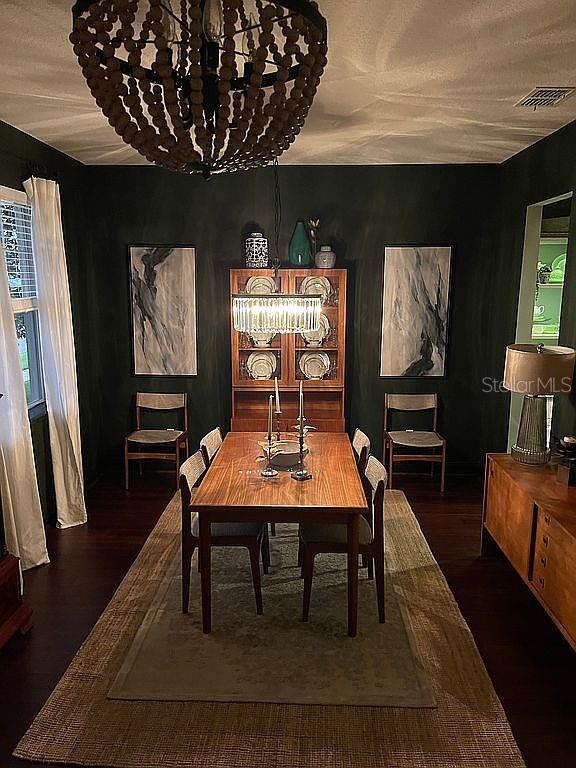 960 Seburn Road Apopka, FL 32703 - Photo 3 of 13 a dining room with furniture and window