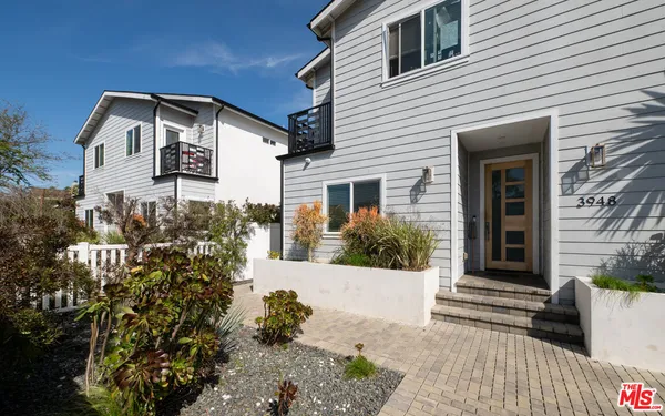 $2,197,500 | 3944 South Budlong Avenue, Los Angeles, CA 90037