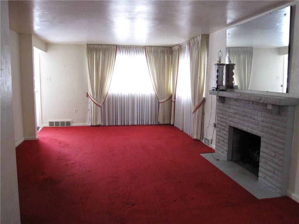 1032 Varner Road Whitehall, PA 15227 - Photo 2 of 11 Living Room