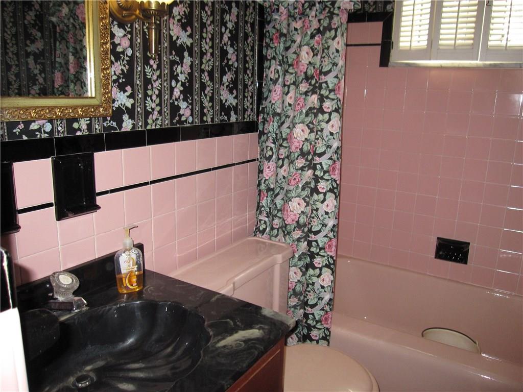 1032 Varner Road Whitehall, PA 15227 - Photo 8 of 11 Bathroom on Main Floor