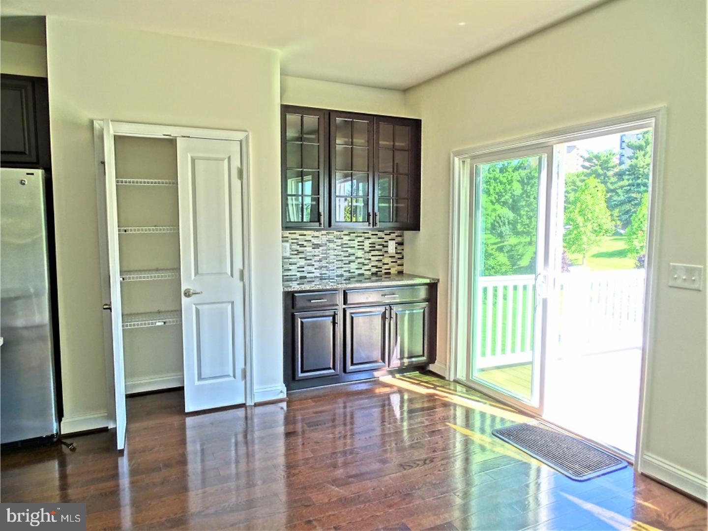 71 Old Cedarbrook Road Wyncote, PA 19095 - Photo 9 of 25 Gallery Image 9