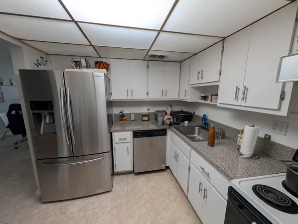 $1,800 | 1470 Northeast 125th Terrace, Unit 709, North Miami, FL 33161