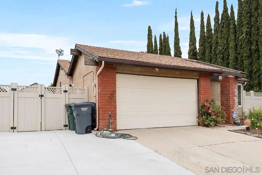 894 Coldstream Drive El Cajon, CA 92020 - Photo 3 of 30 a view of a house with backyard