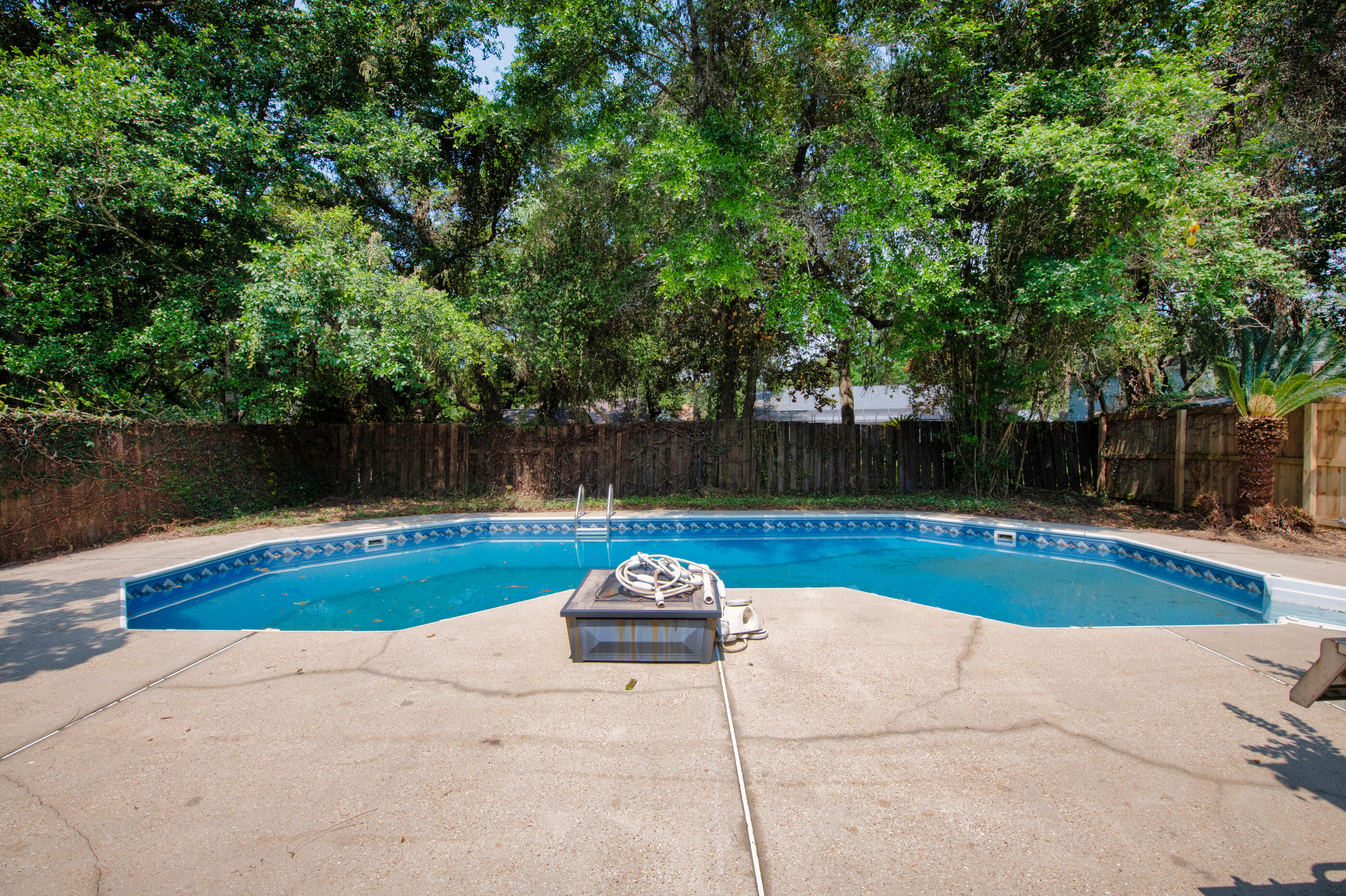 120 Wright Circle Niceville, FL 32578 - Photo 17 of 19 a view of swimming pool with patio