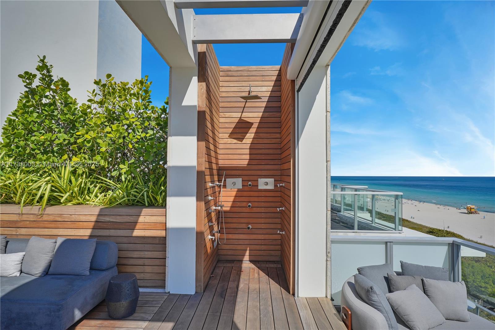 125 Ocean Drive, Unit PH Miami Beach, FL 33139 - Photo 48 of 56 a view of balcony with wooden floor