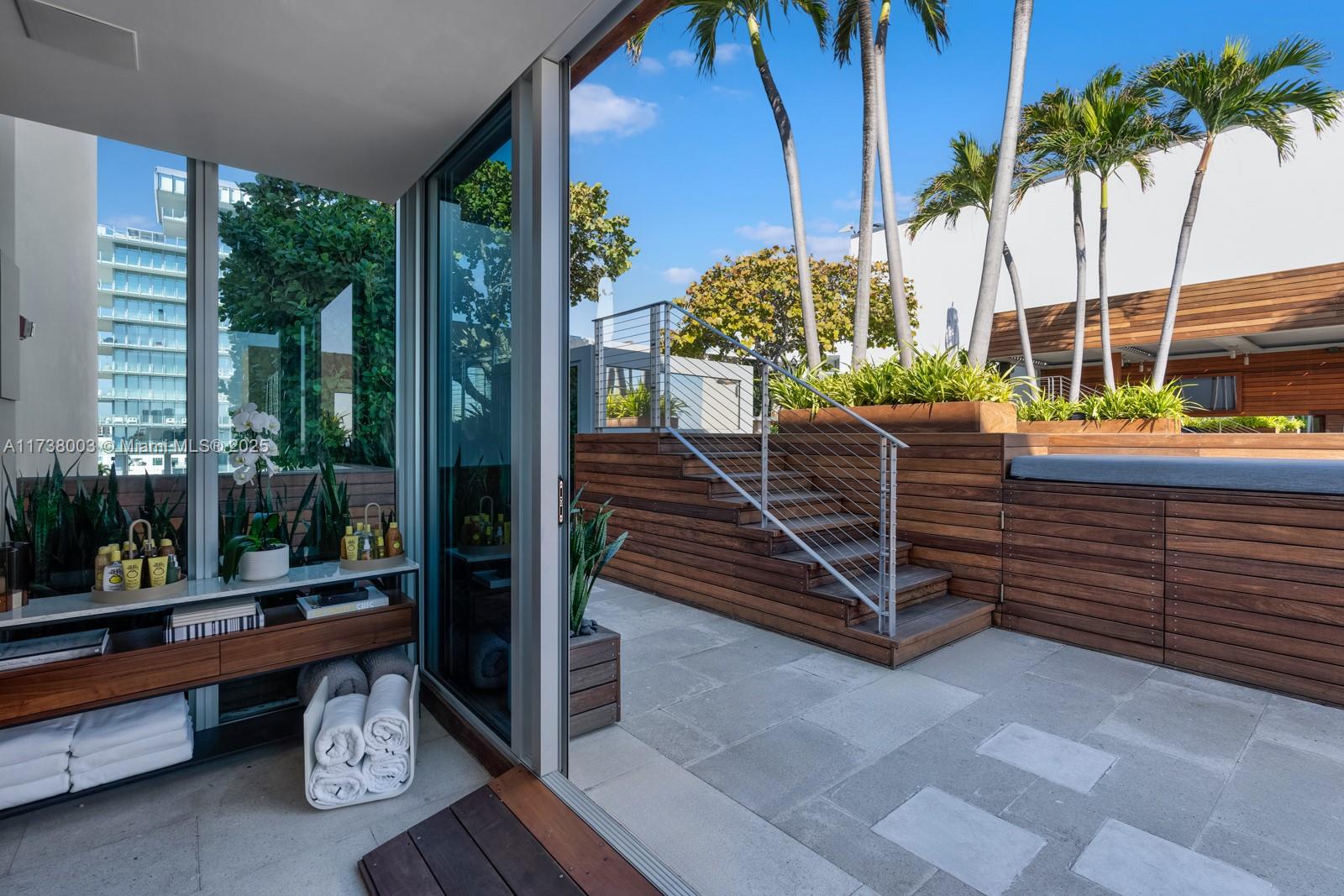 125 Ocean Drive, Unit PH Miami Beach, FL 33139 - Photo 51 of 56 a outdoor space with chairs
