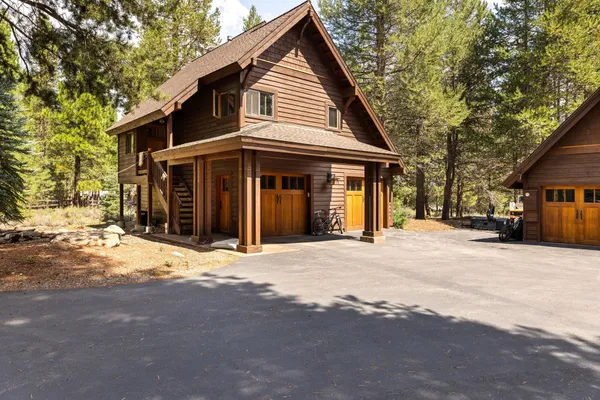 $2,980,000 | 12261 Prosser Dam Road, Truckee, CA 96161