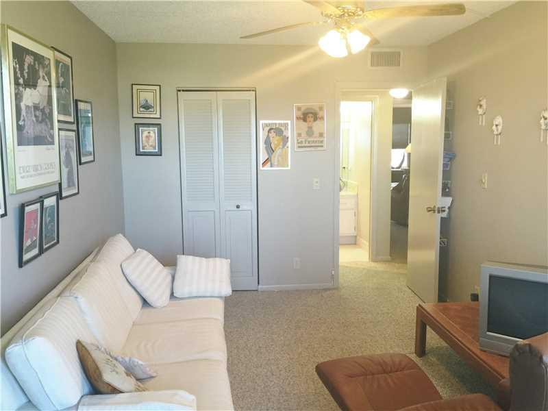 4098 Wolverton East, Unit 4098 Boca Raton, FL 33434 - Photo 14 of 32 Bedroom.