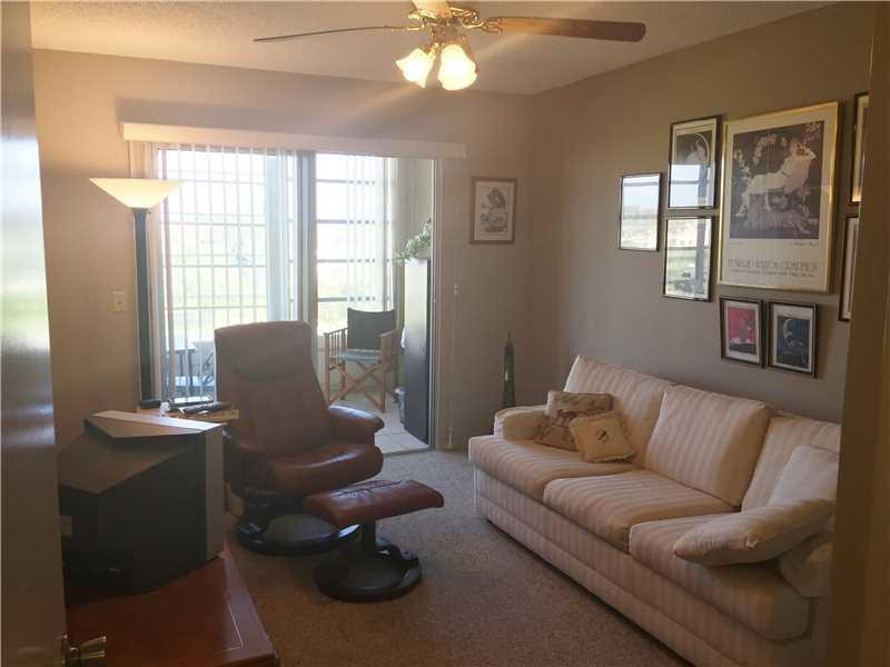 4098 Wolverton East, Unit 4098 Boca Raton, FL 33434 - Photo 16 of 32 Bedroom.