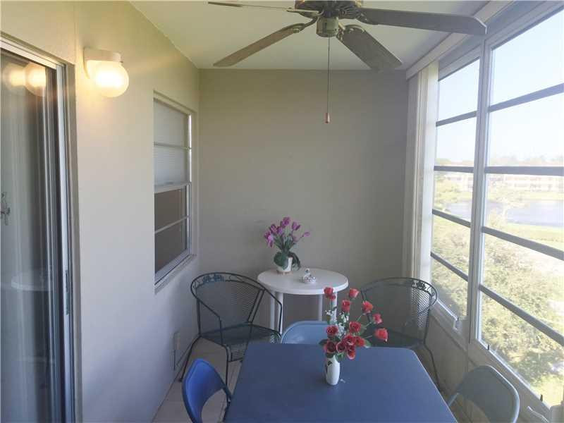 4098 Wolverton East, Unit 4098 Boca Raton, FL 33434 - Photo 3 of 32 Patio/Deck.