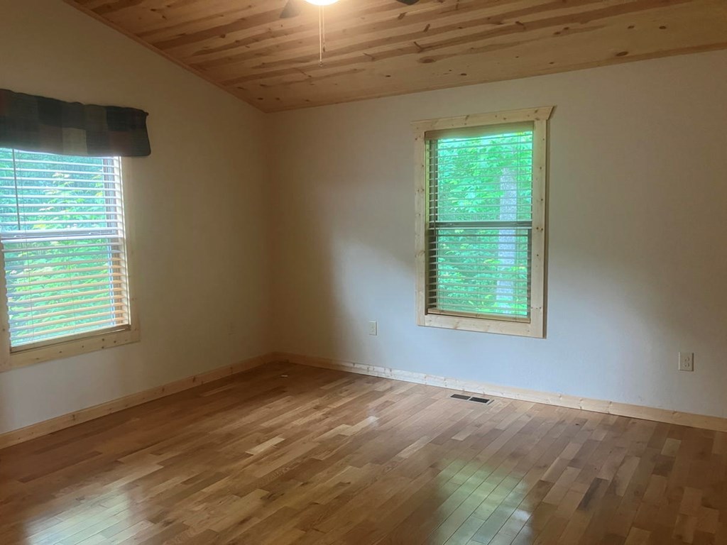 86 Point Overlook Trail Murphy, NC 28906 - Photo 20 of 36 Bedroom 2