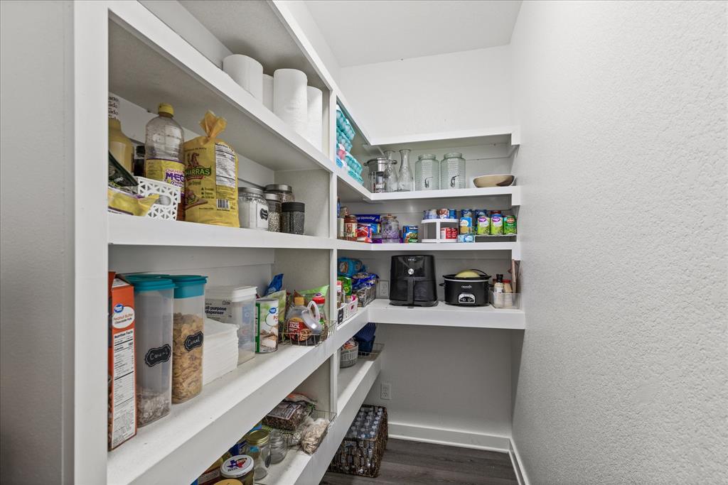 710 Valek Road Ennis, TX 75119 - Photo 20 of 40