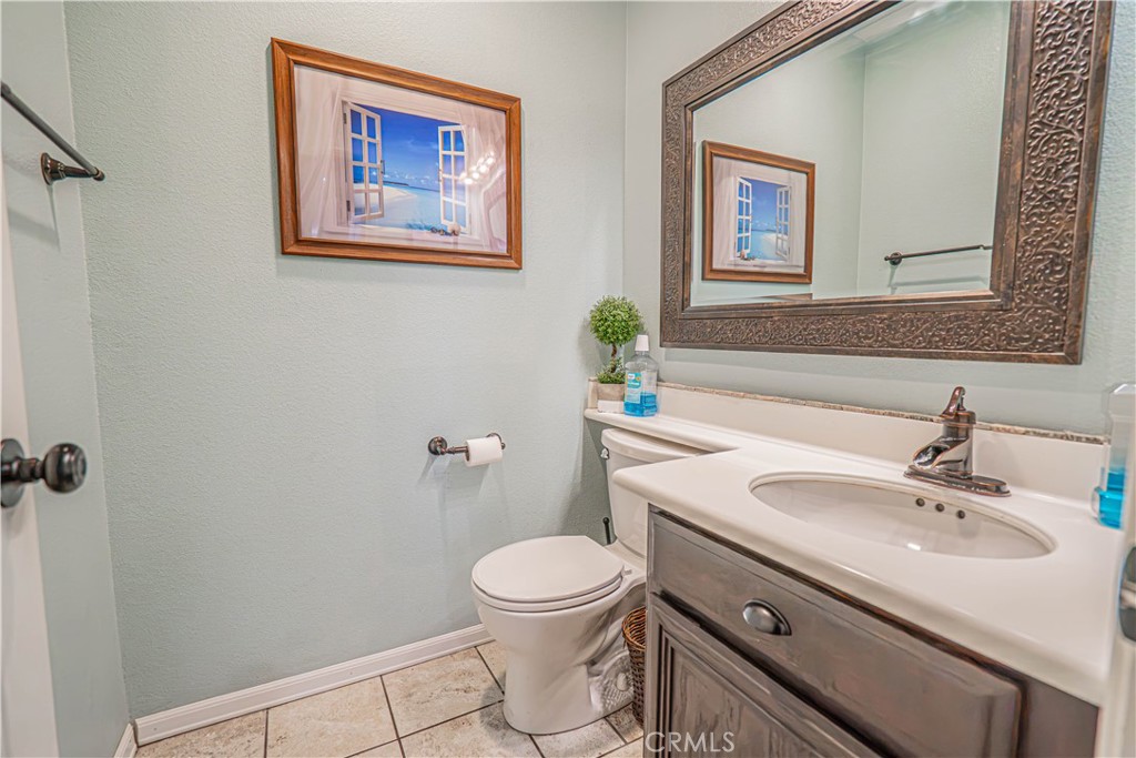 32628 Ridge Top Lane Castaic, CA 91384 - Photo 13 of 57 Gallery Image 13