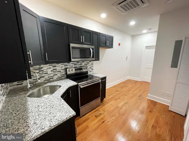 $1,000 | 309 South 60th Street, Unit 1, Philadelphia, PA 19143