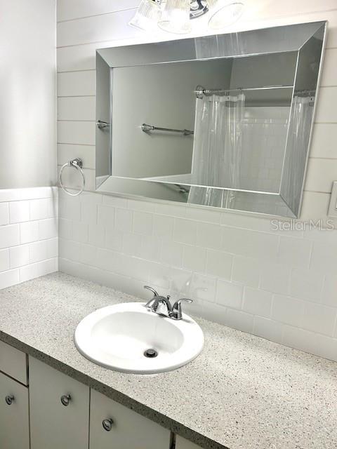 3950 Roxane Boulevard, Unit 2B Sarasota, FL 34235 - Photo 12 of 26