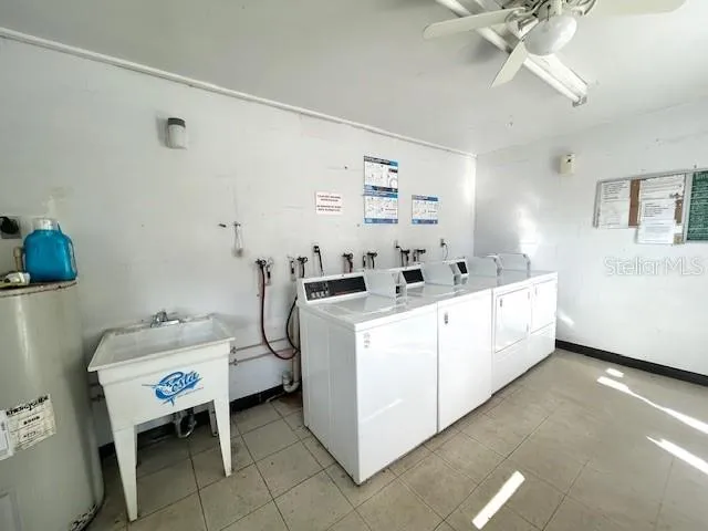 $1,300 | 3950 Roxane Boulevard, Unit 2B, Sarasota, FL 34235