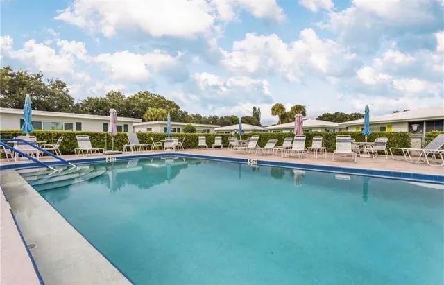 $1,300 | 3950 Roxane Boulevard, Unit 2B, Sarasota, FL 34235