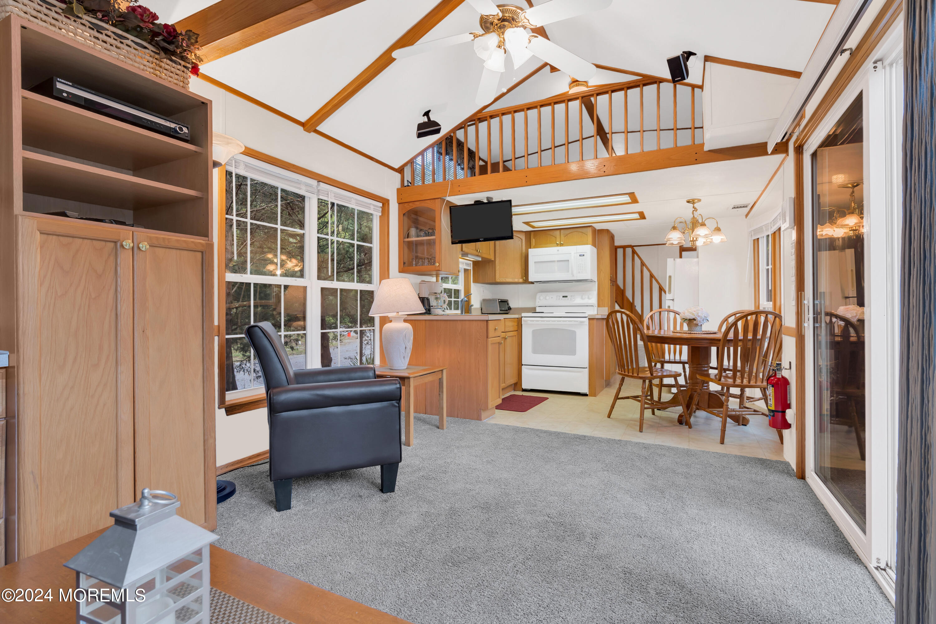 724 Monmouth Road, Unit 24 Cream Ridge, NJ 08514 - Photo 13 of 23 012_dsc02808