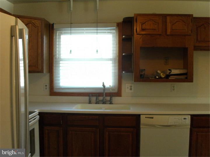 170 Greenbriar Road Hartly, DE 19953 - Photo 11 of 14 Kitchen