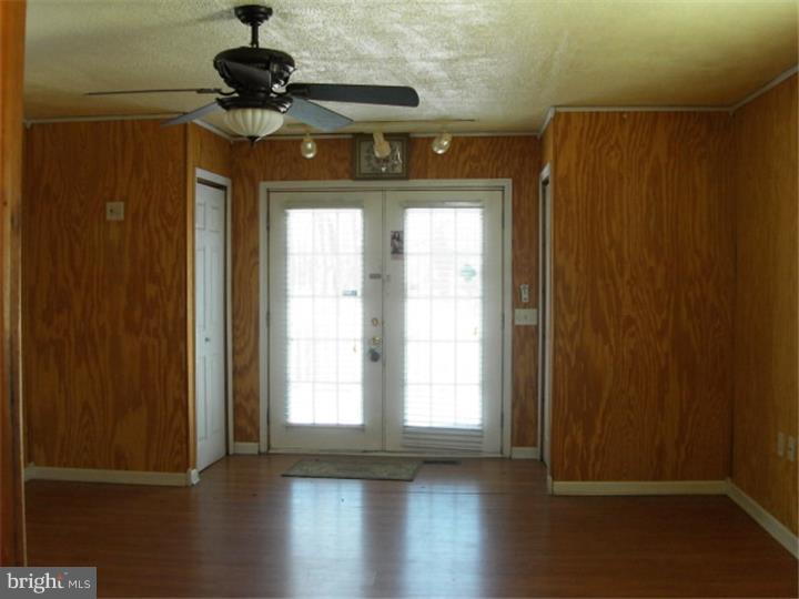 170 Greenbriar Road Hartly, DE 19953 - Photo 4 of 14 Family Room