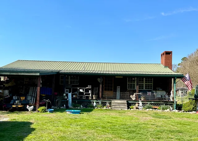 $699,900 | 1570 Halls Valley Road, Trion, GA 30753