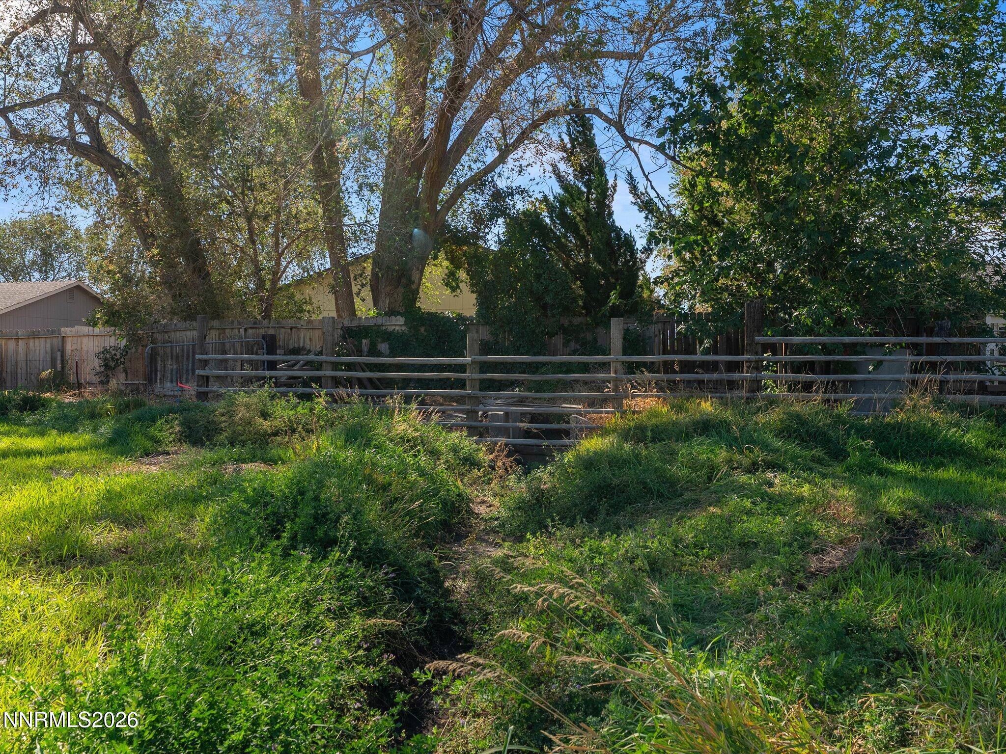 965 Westerlund Lane Fernley, NV 89408 - Photo 17 of 103 21-965 Westerlund Ln-120