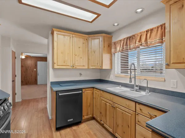 $750,000 | 965 Westerlund Lane, Fernley, NV 89408