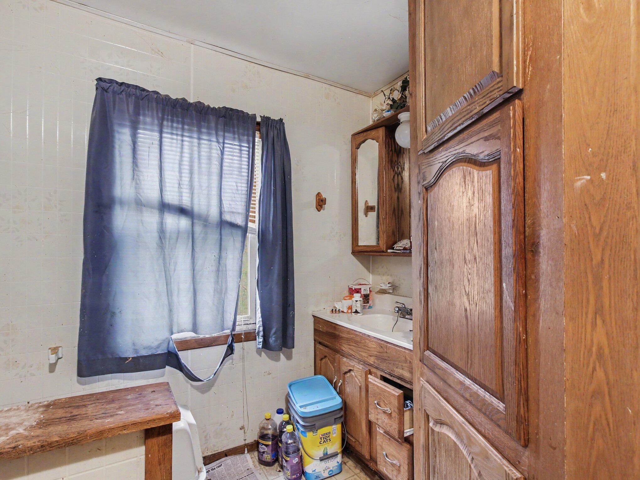 1491 Lake Winyah Road Alpena, MI 49707 - Photo 12 of 20 011_file_1677